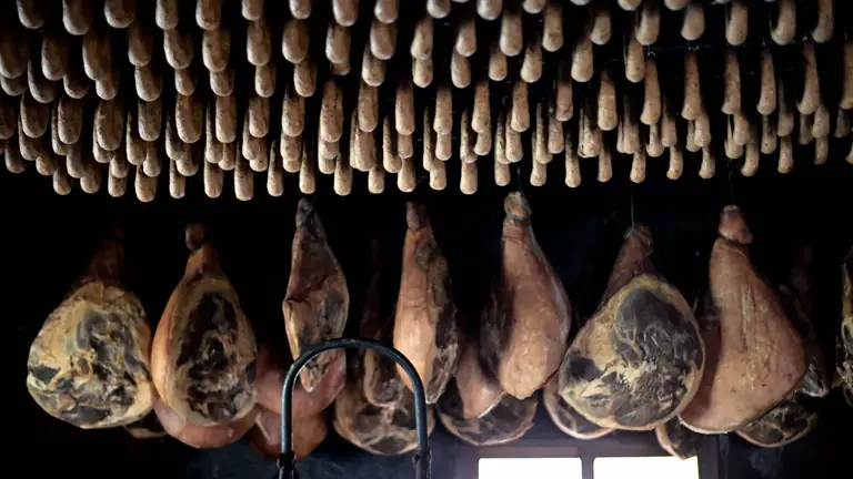 Cured ham and alheira sausages in the smokehouse, Casa do Preto, Pitões das Júnias