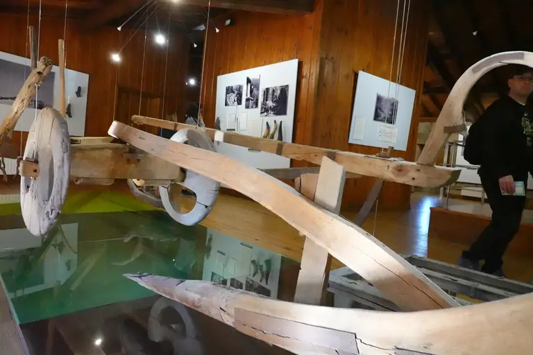 Instrumentos agrícolas no Museu Etnográfico de Vilarinho da Furna
