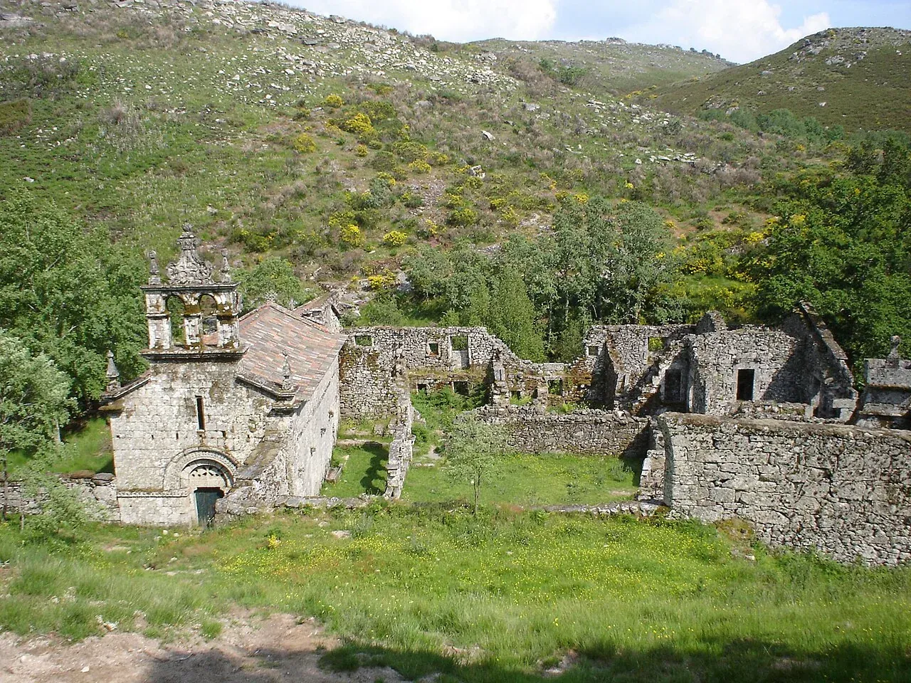 Mosteiro de Santa Maria das Júnias